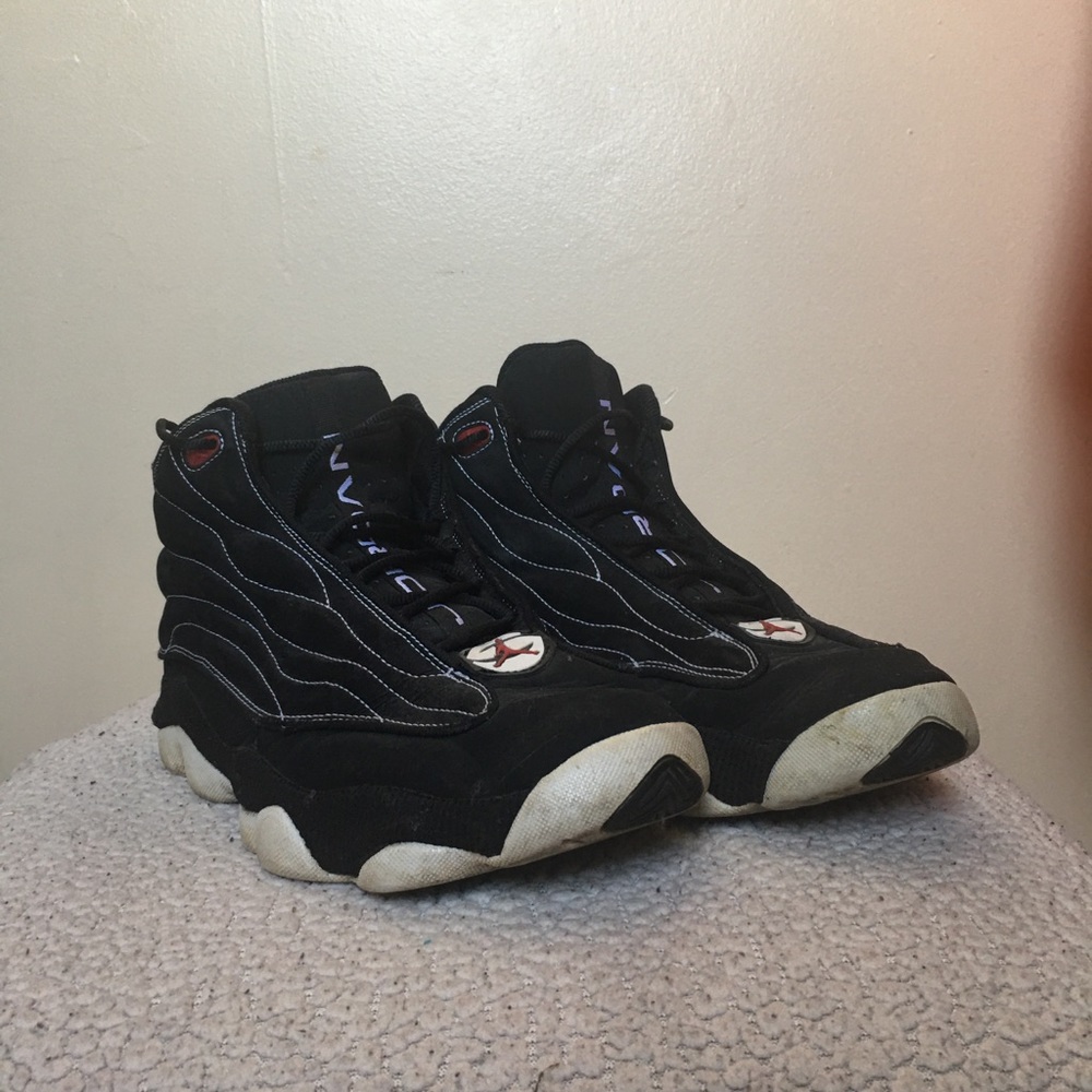 Jordan Pro Strong varsity red